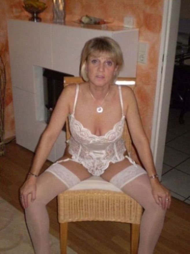 Fickhausfrau (2)